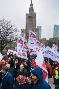 transparenty na manifestacje Reakcja flagi reklamowe Warszawa